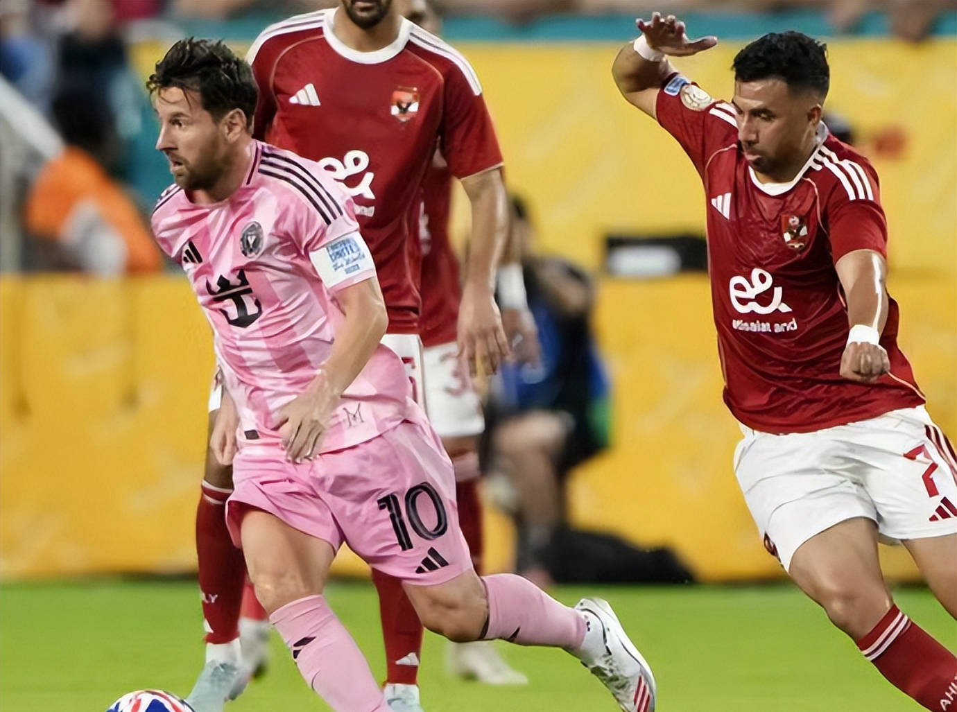 世俱杯关键战走向成谜;上海久事内部沟通;悬念犹存;球队文化被再次提及 世俱杯关键战走向成谜;上海久事内部沟通;悬念犹存;球队文化被再次提及