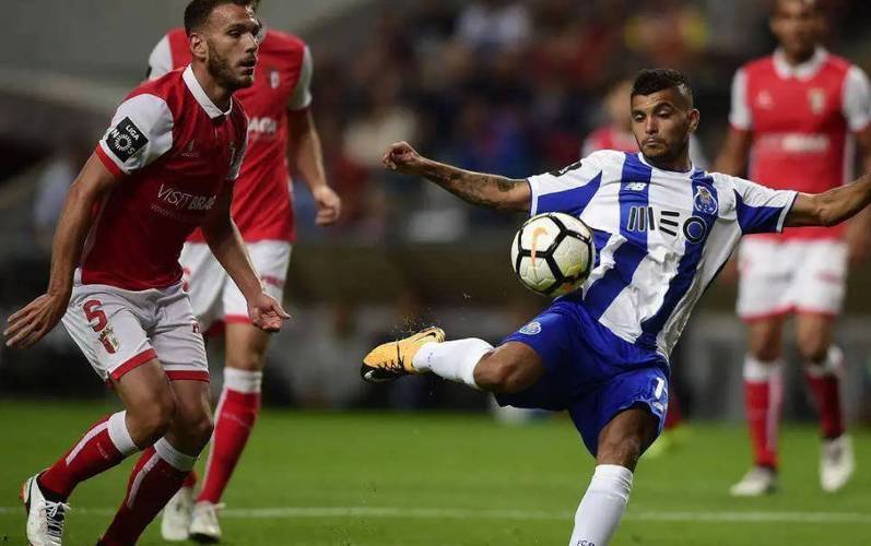 赛前葡超焦点战,桑托斯完成手感冰凉,质疑声四起,控场能力成焦点(曝光二创名场面,被全提瓦特追杀) 赛前葡超焦点战,桑托斯完成手感冰凉,质疑声四起,控场能力成焦点(曝光二创名场面,被全提瓦特追杀)