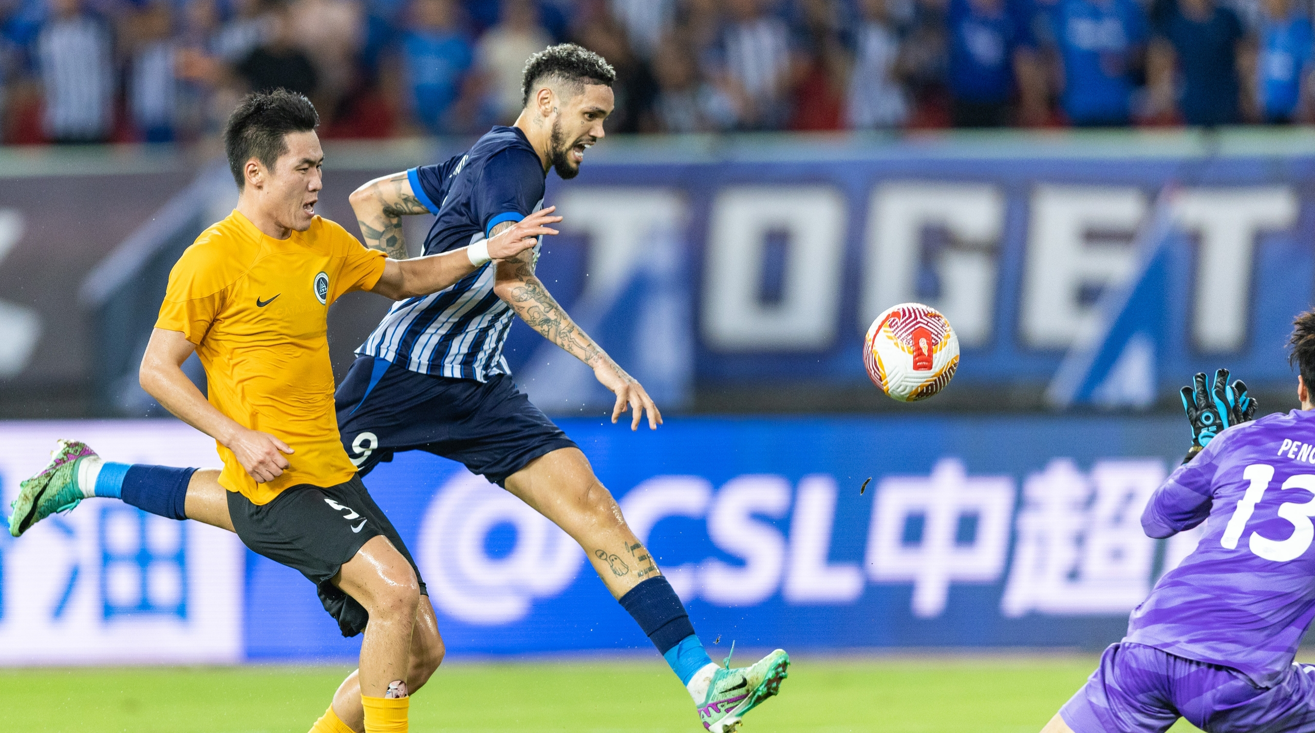 国际比赛日武汉三镇备战欧联,主帅复盘细节曝光,悬念犹存,控场能力受关注 国际比赛日武汉三镇备战欧联,主帅复盘细节曝光,悬念犹存,控场能力受关注