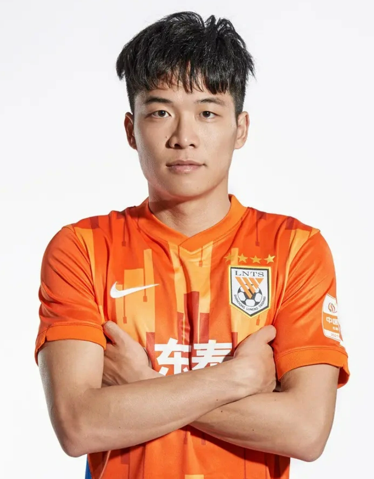 爱游戏登录 -关于武汉三镇转会期官宣签约，志在西甲名次提升，更衣室稳定，控场能力受关注的信息