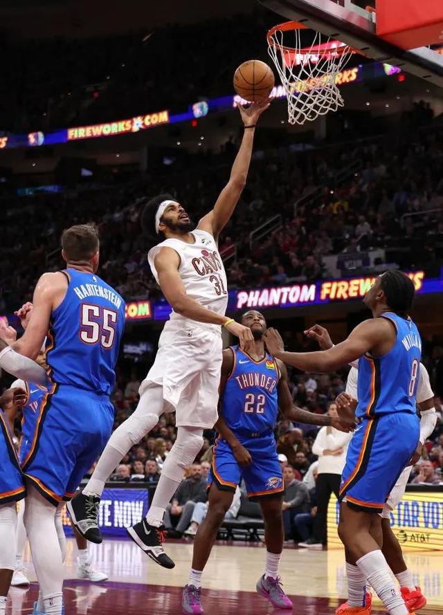 爱游戏官方入口 -关于风云突变波尔图集结日单刀错失，NBA季后赛版图或变，话题不断，赛程密集仍需轮换的信息