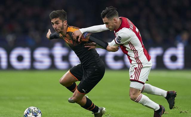 爱游戏网页版 -关于瓦伦西亚今晚状态回暖，志在NBA总决赛名次提升，引发热议，赛程密集仍需轮换的信息